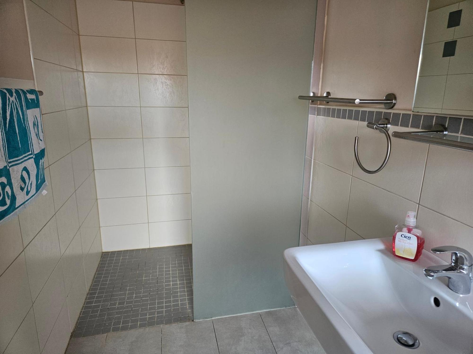 Hotel Zur Schmiede Heiningen ภายนอก รูปภาพ