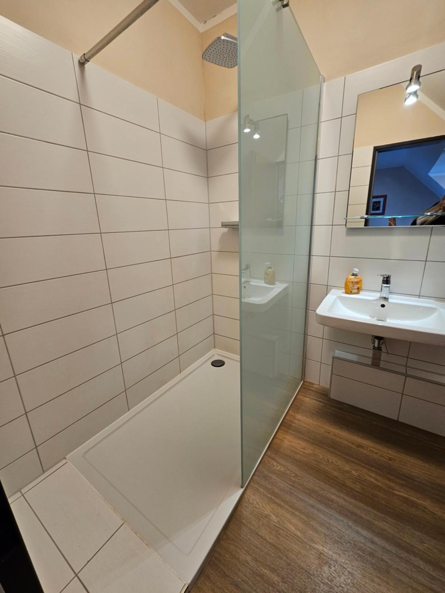 Hotel Zur Schmiede Heiningen ภายนอก รูปภาพ